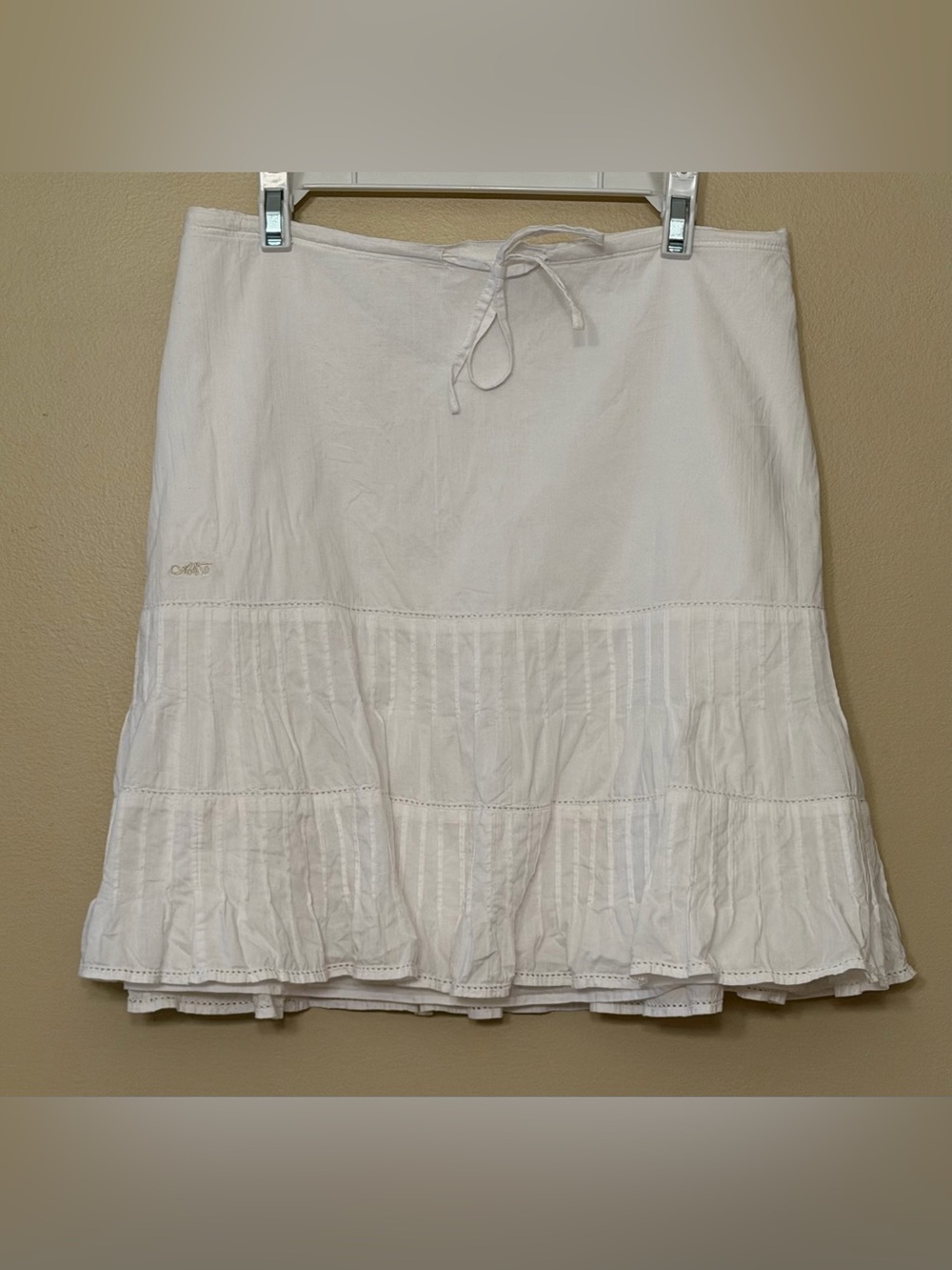 Abercrombie & Fitch White Tiered Cotton A-Line Skirt